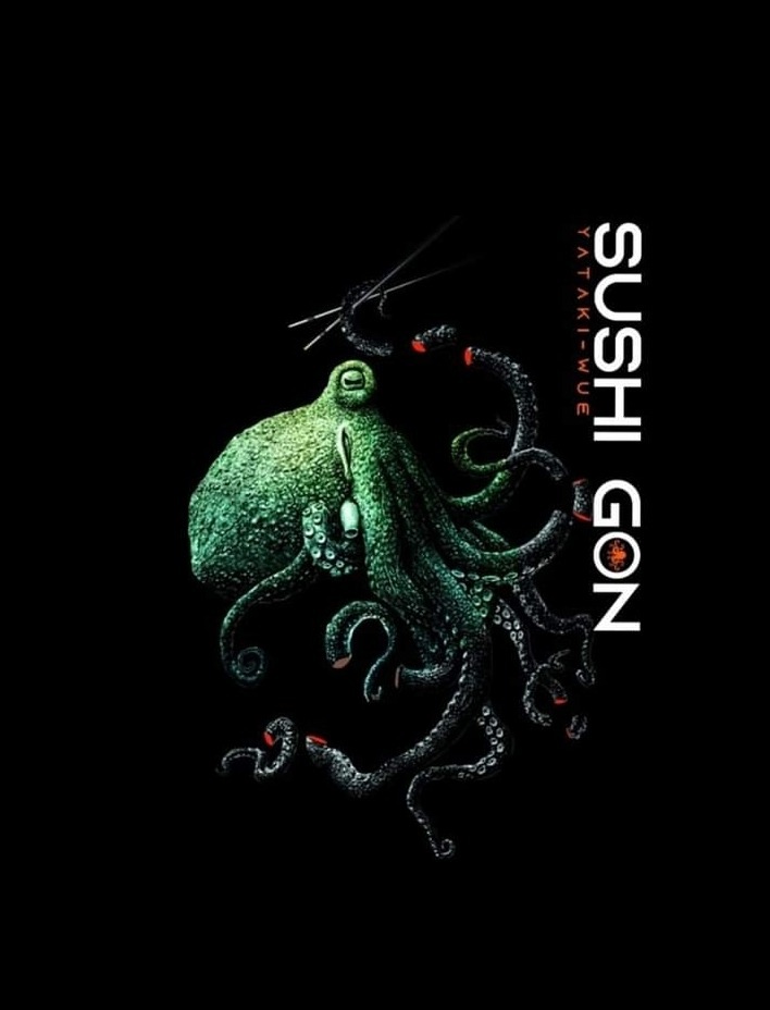 Pulpo verde con palillos y el logo de Sushi Gon Yataki-Wue
